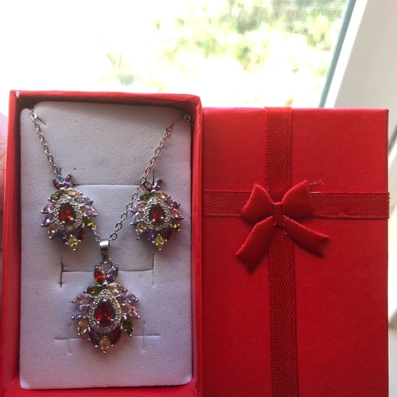 Gorgeous multi color Swarovski elements set - silver plated - Picture 3 of 11